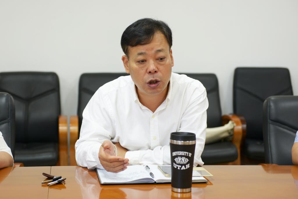 杨魁院长汇报工作